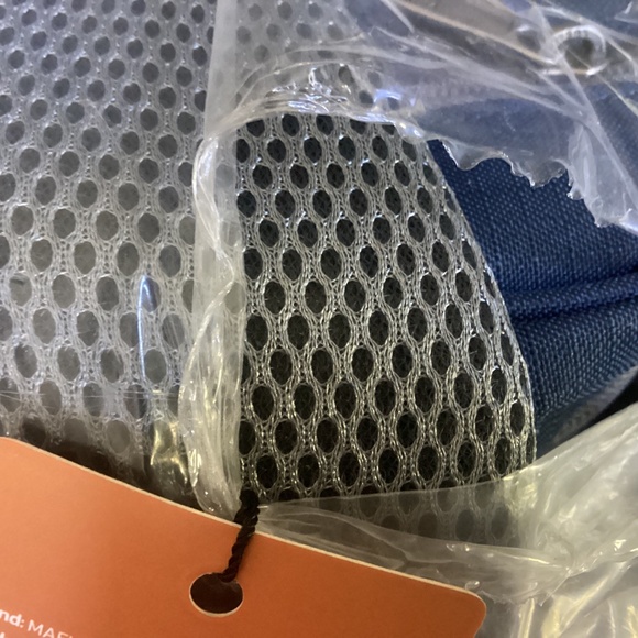 NWT Maelstrom  Ice Chest Cooler Backpack BLUE/gray - Picture 5 of 5